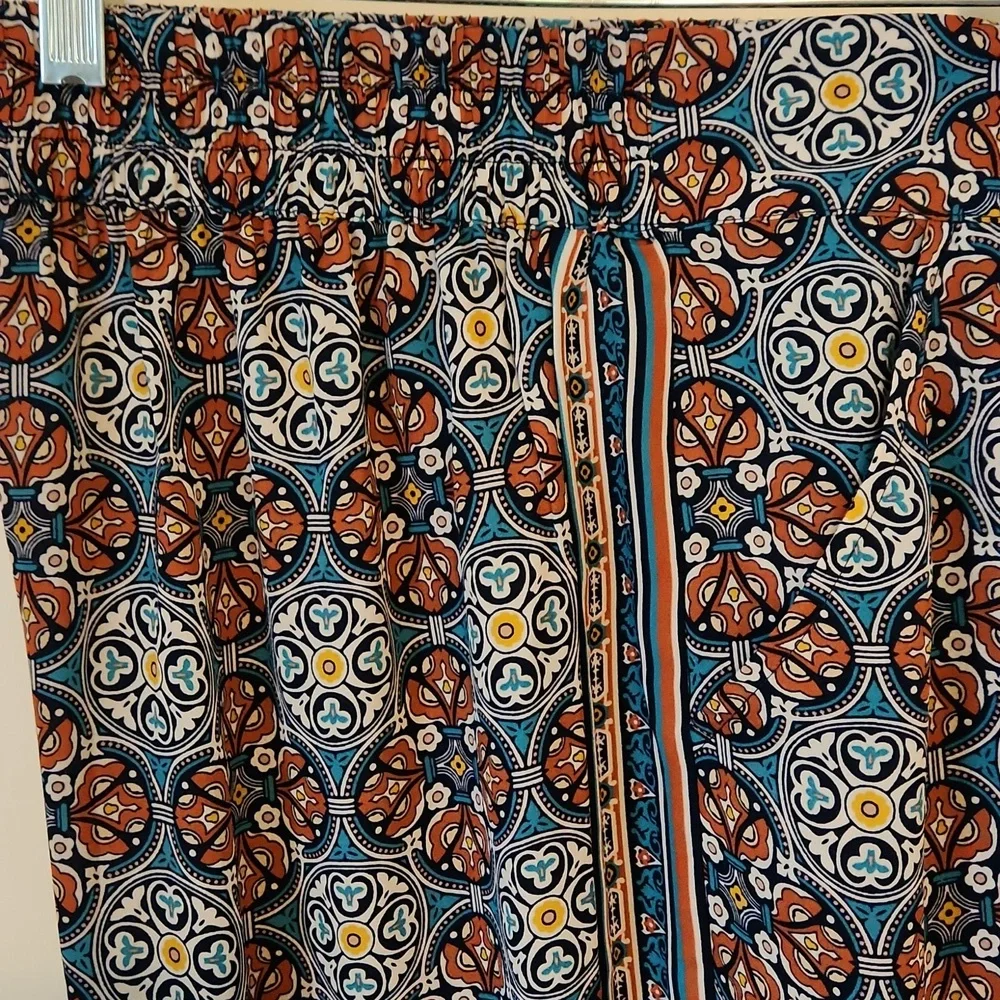 Max Studio Multicolor Patterned Pants - Picture 5 of 6